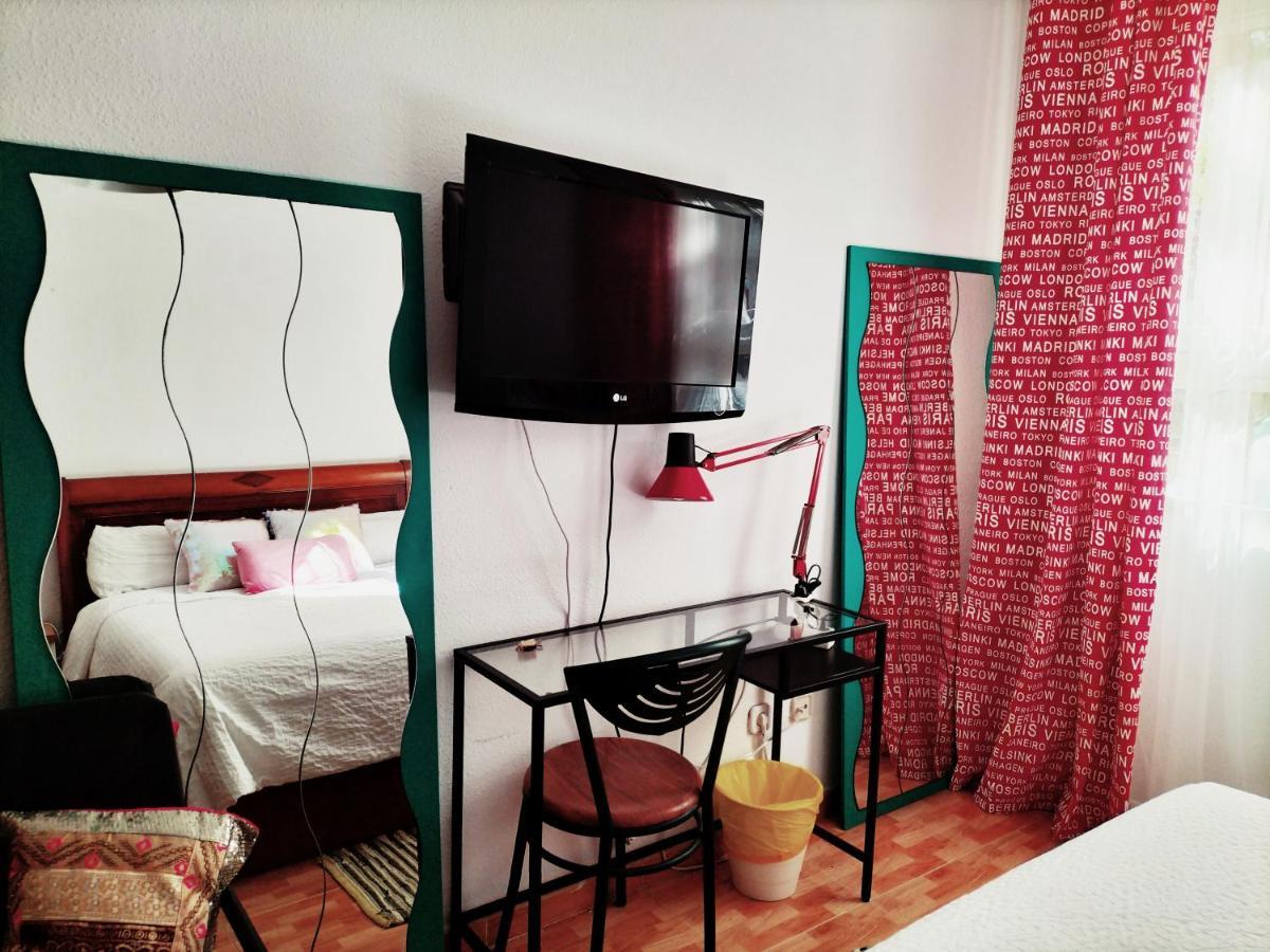 Acogedoras Habitaciones En Madrid Exterior photo