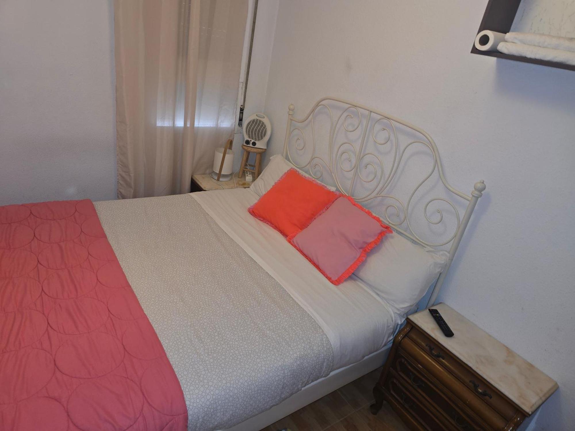Acogedoras Habitaciones En Madrid Exterior photo